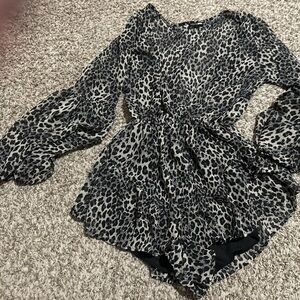 Fashion Nova Retro Leopard Print Mesh V-Neck Romper - Size Small